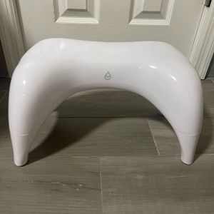 TUSHY toilet squat stool